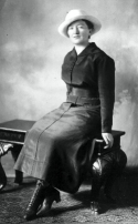Anna H.W. Reimer (Tante Ennie) in her youth